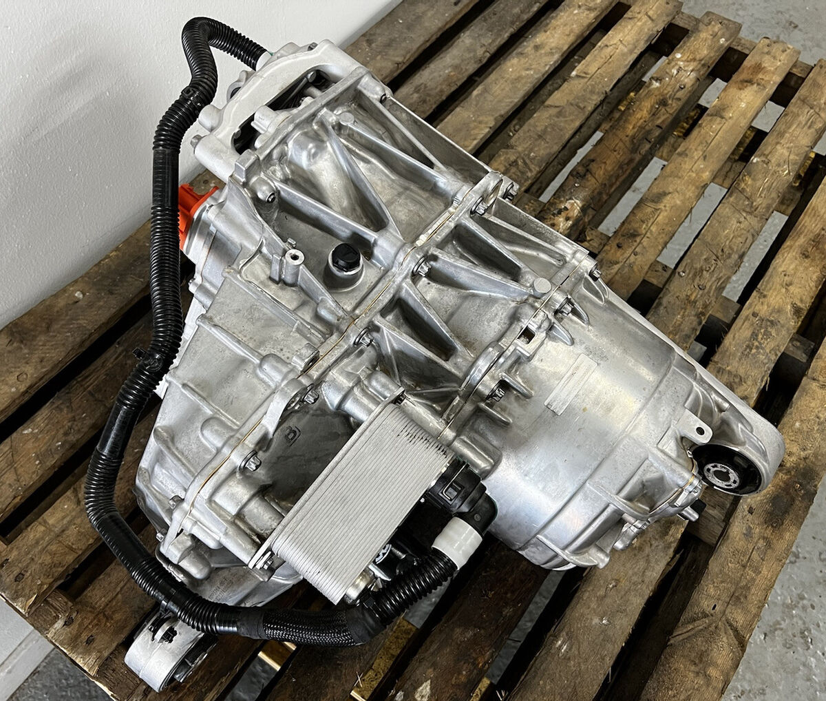 Drive Unit Service Tesla Model Y | Tesla Service | TSK